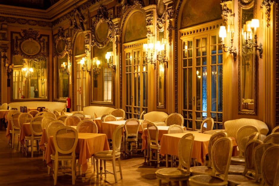 A laid restaurant table in Lisbon, the kind of proper sit-down dinner Chiado does best